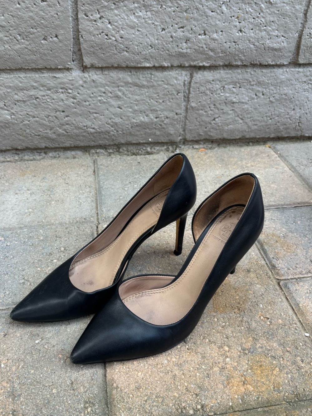 🖤 Tory Burch Black Leather Pumps 🖤
